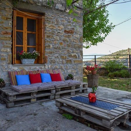 Villa Coastal Stone Hideaway With Stunning Scenery Kitriaí Exterior foto